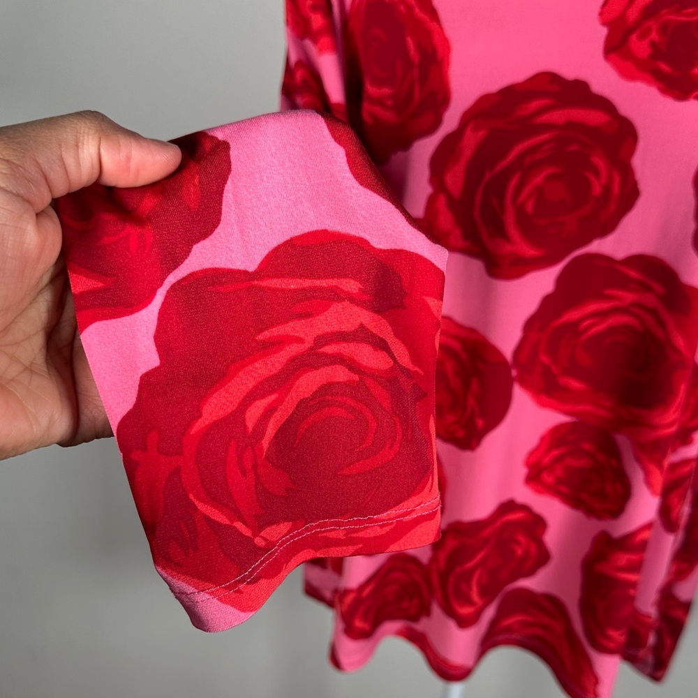 Pink and Red Rose Print Turtleneck Top - Picture 5 of 9